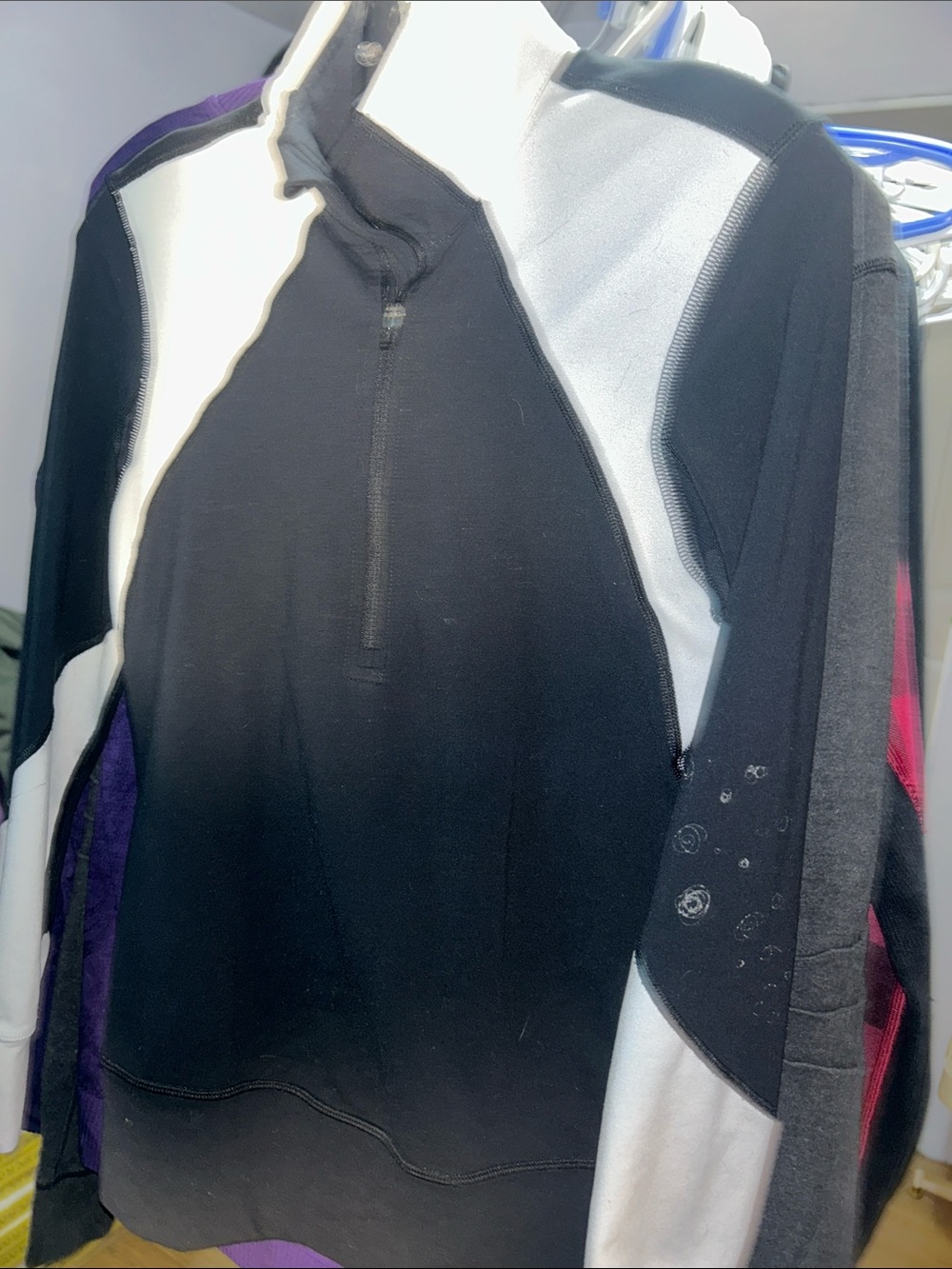 Lululemon jacket 17” Ptp 25” length